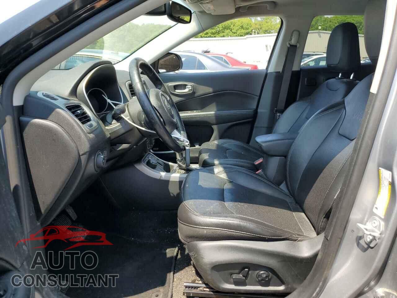 JEEP COMPASS 2019 - 3C4NJDCBXKT675559