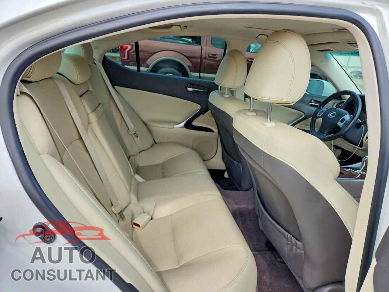 LEXUS IS 2012 - JTHBF5C24C5172748
