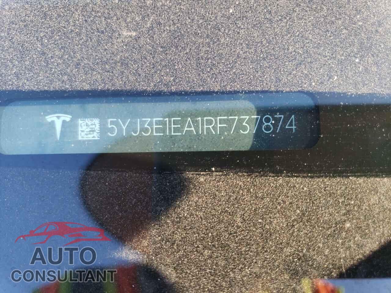TESLA MODEL 3 2024 - 5YJ3E1EA1RF737874