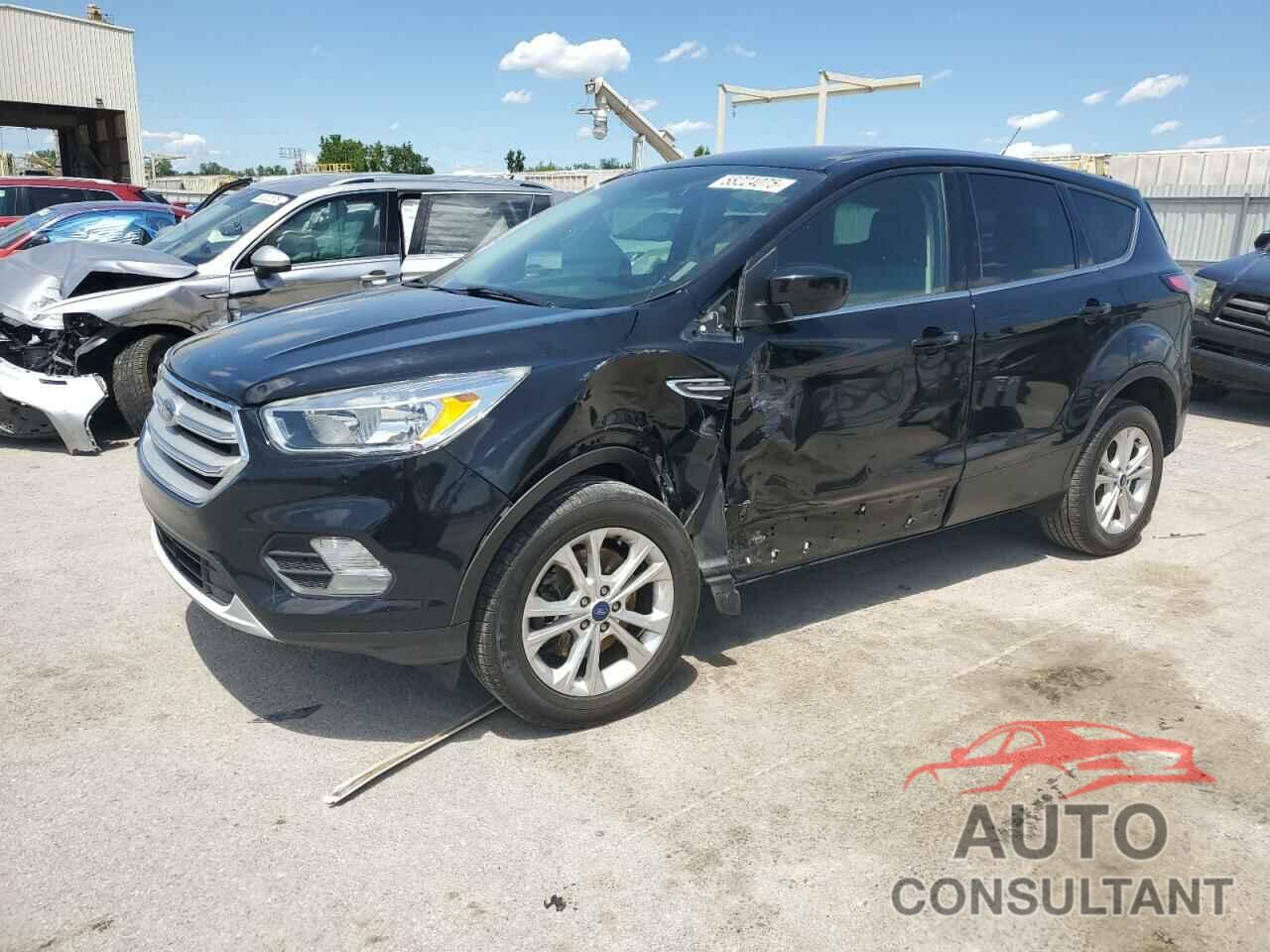 FORD ESCAPE 2017 - 1FMCU9G98HUF09621
