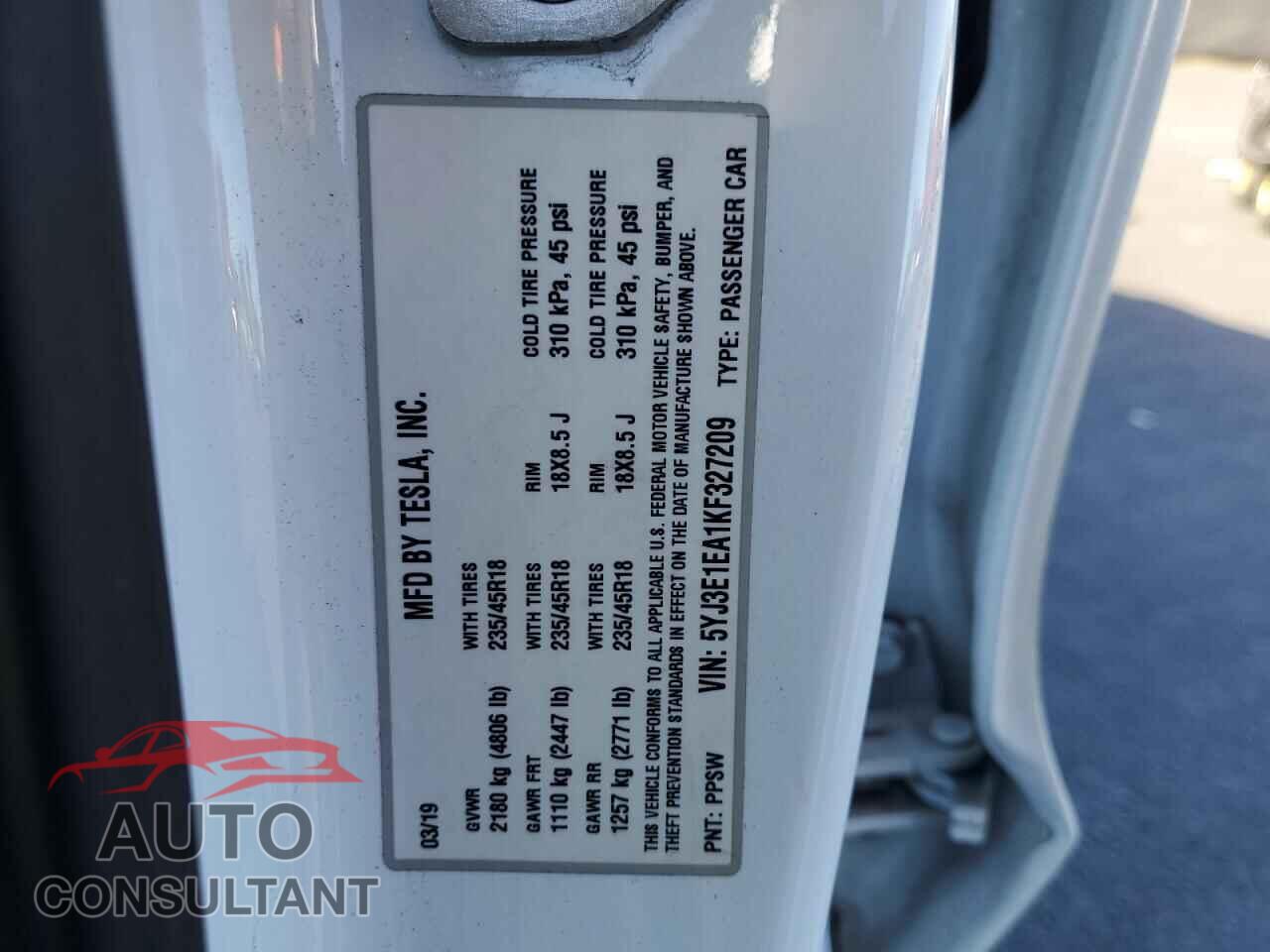 TESLA MODEL 3 2019 - 5YJ3E1EA1KF327209