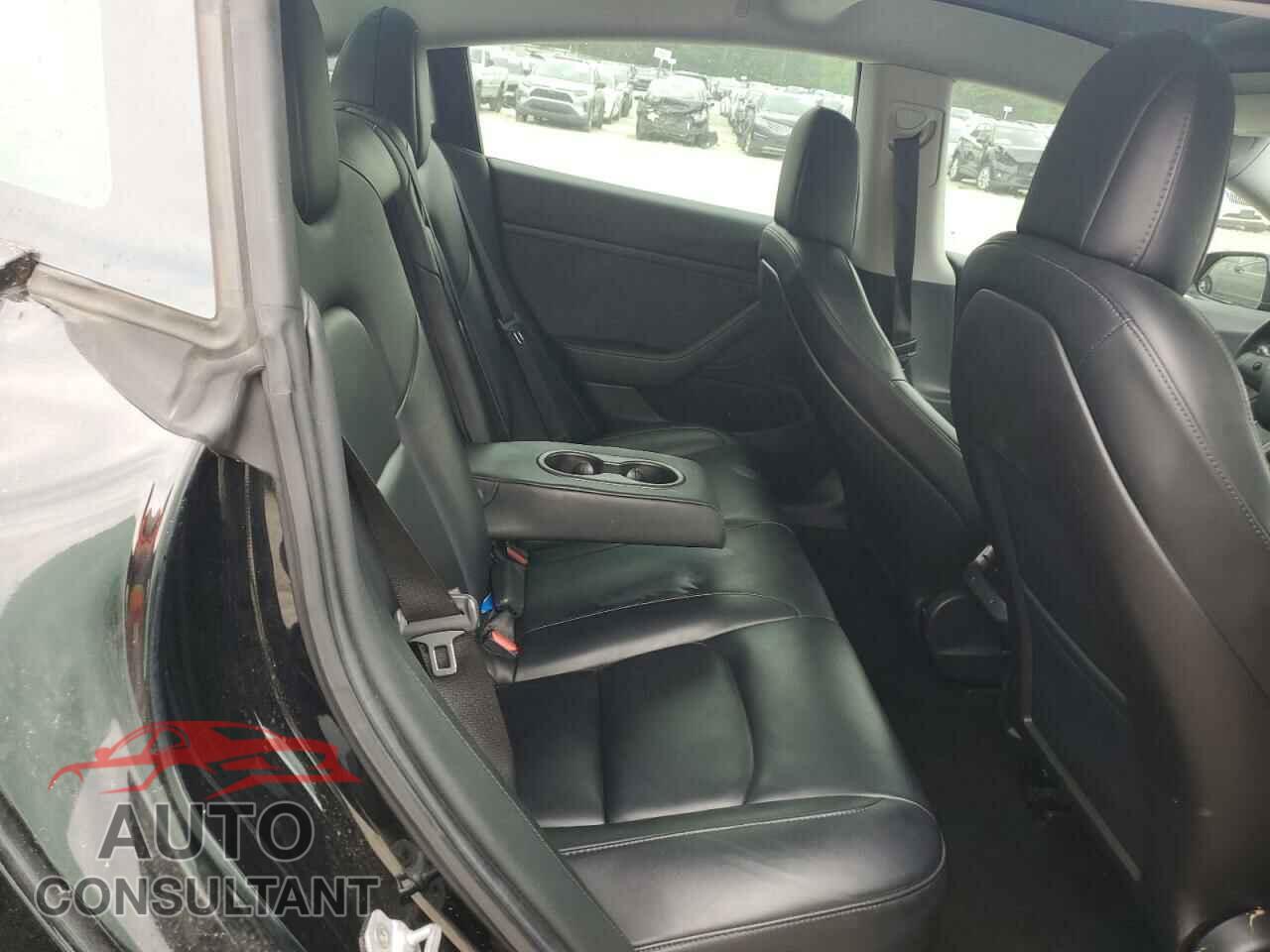 TESLA MODEL 3 2019 - 5YJ3E1EA5KF305861