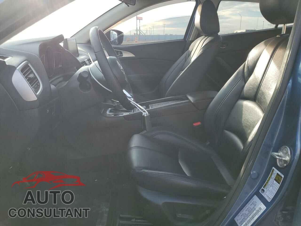 MAZDA 3 2017 - JM1BN1V70H1122630