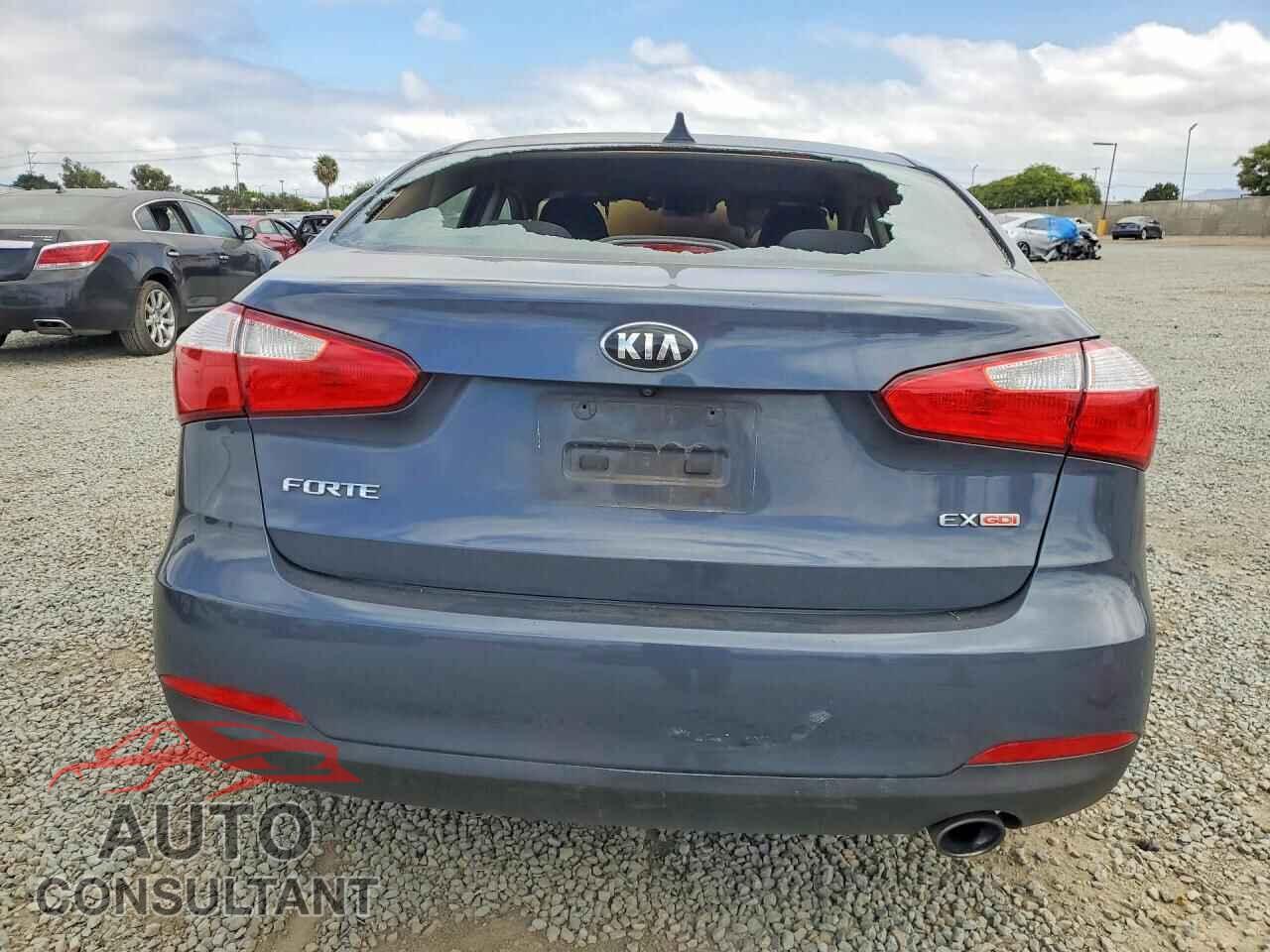 KIA FORTE 2016 - KNAFX4A89G5589934