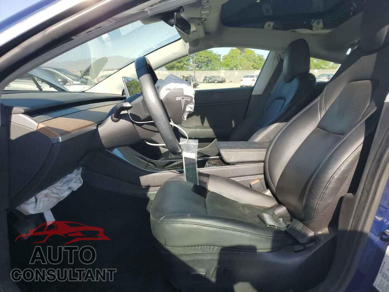 TESLA MODEL 3 2019 - 5YJ3E1EAXKF299345