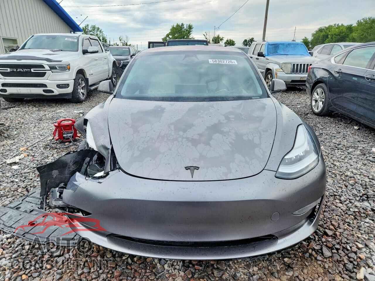 TESLA MODEL 3 2018 - 5YJ3E1EB2JF079236