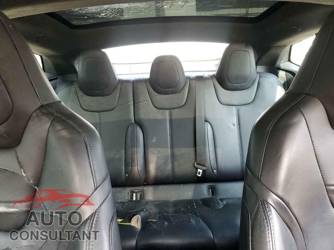 TESLA MODEL S 2016 - 5YJSA1E23GF151657