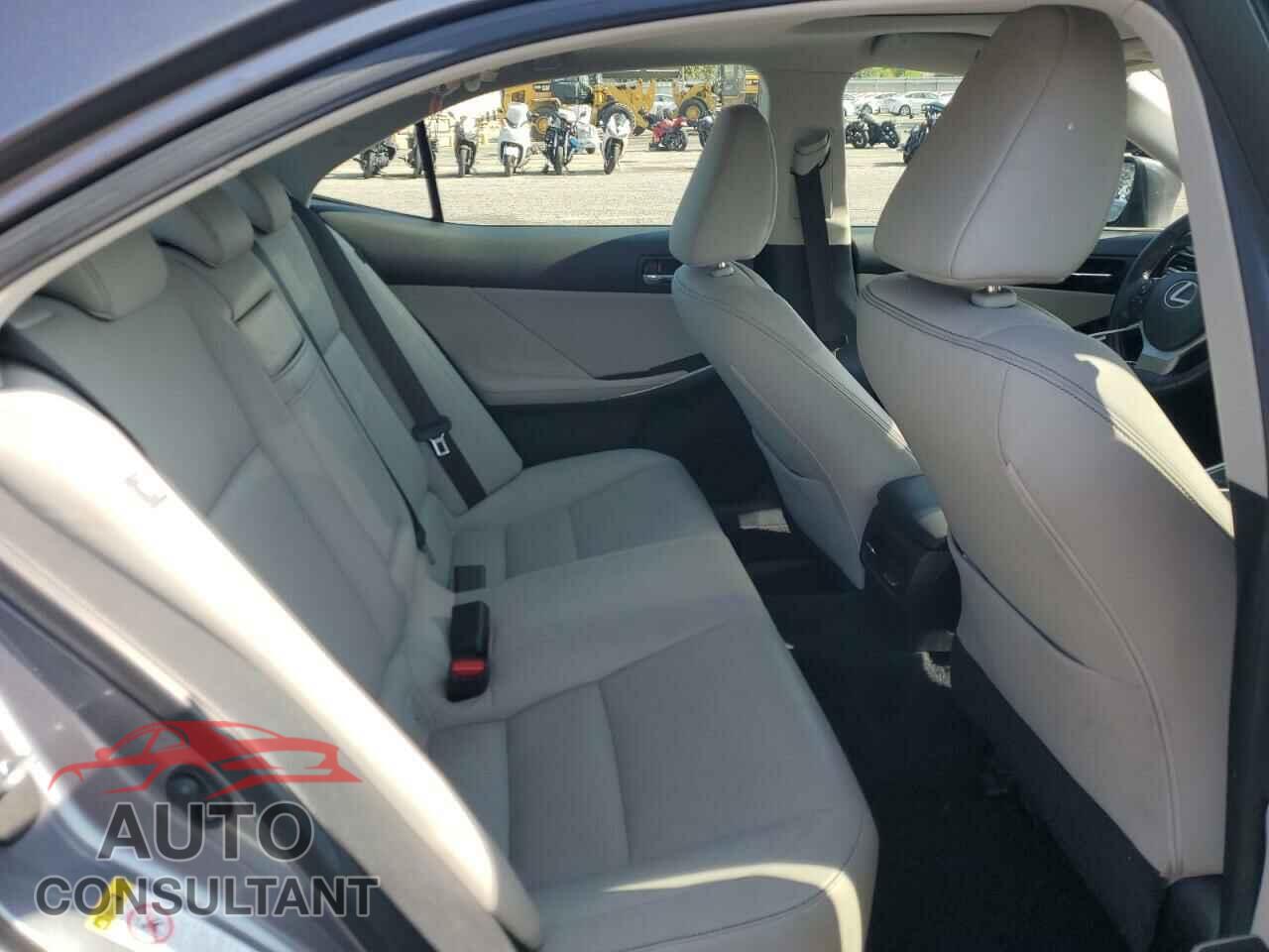 LEXUS IS 2014 - JTHBF1D23E5023743