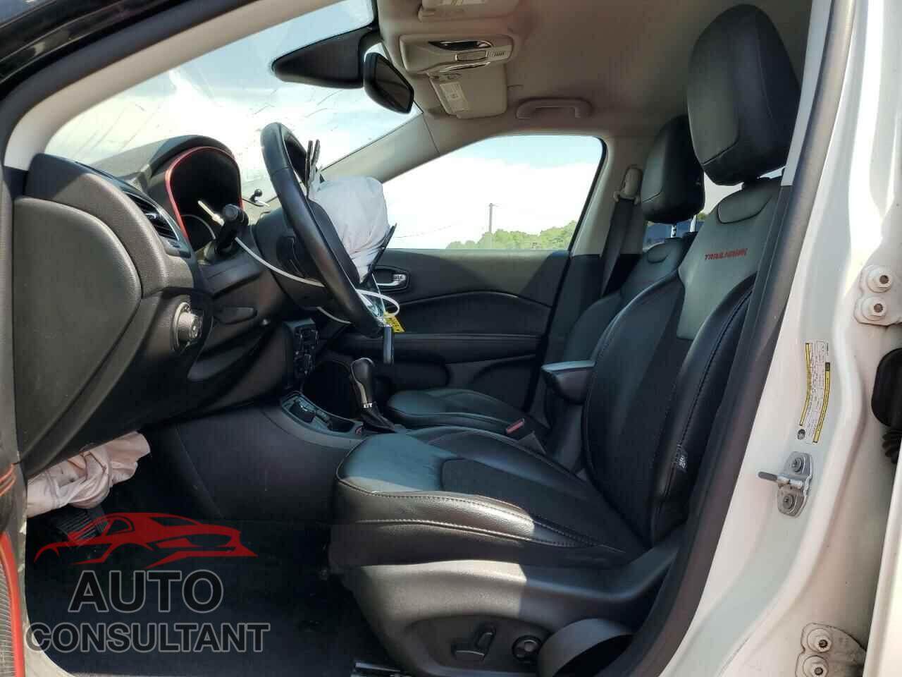 JEEP COMPASS 2020 - 3C4NJDDB1LT150244