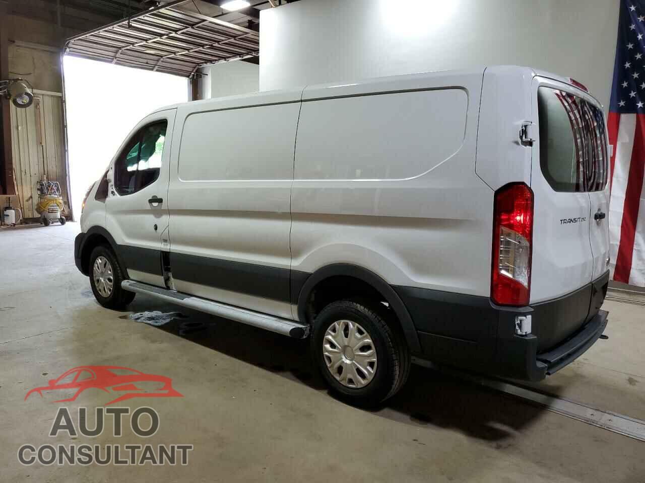 FORD TRANSIT 2023 - 1FTBR1Y81PKB80568