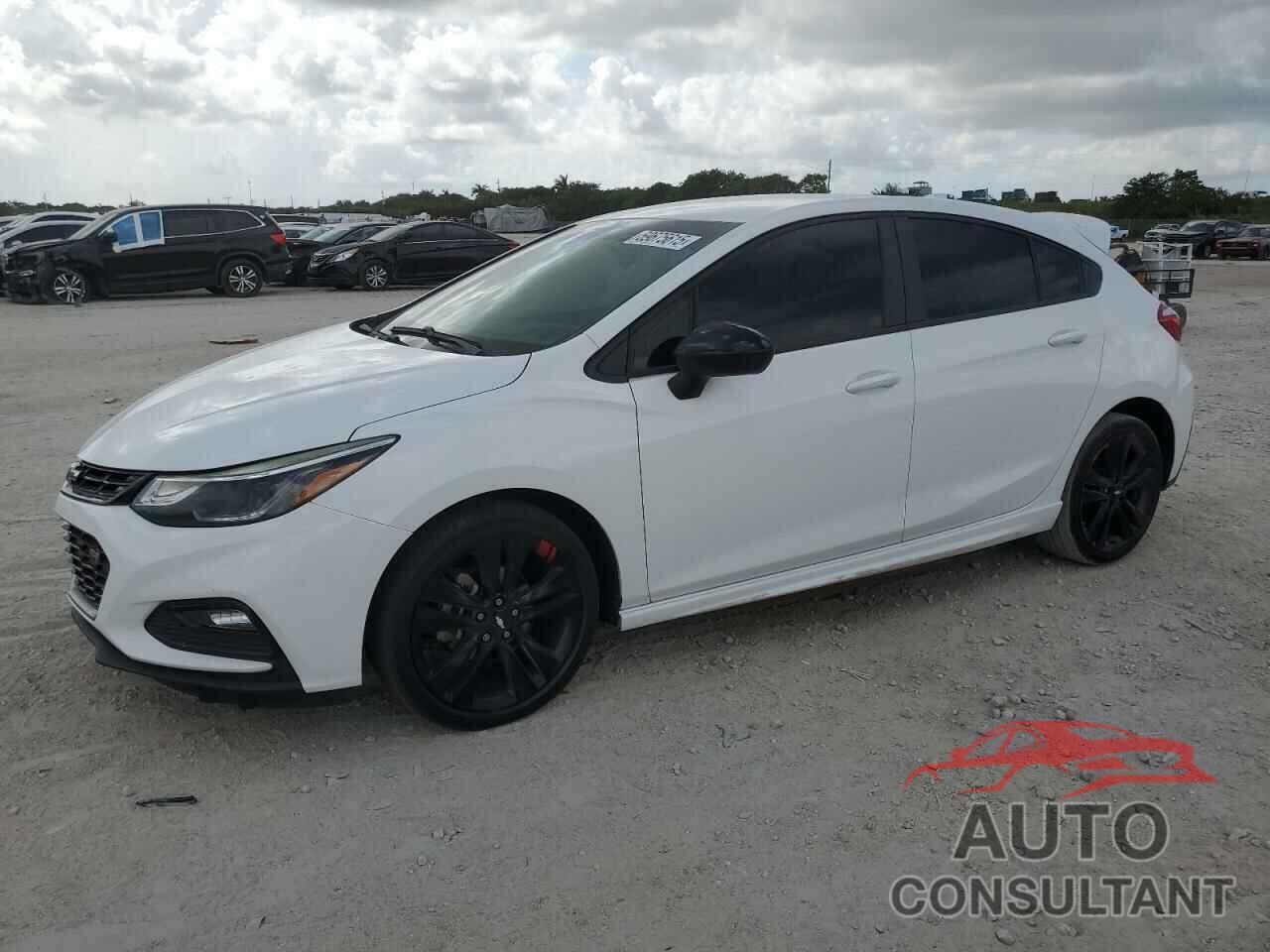 CHEVROLET CRUZE 2018 - 3G1BE6SM9JS601441