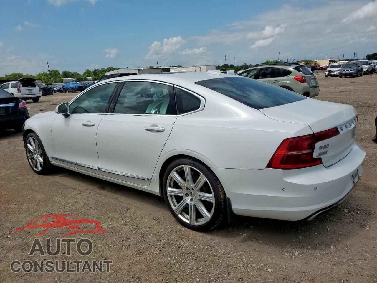 VOLVO S90 2018 - LVY992MLXJP008671