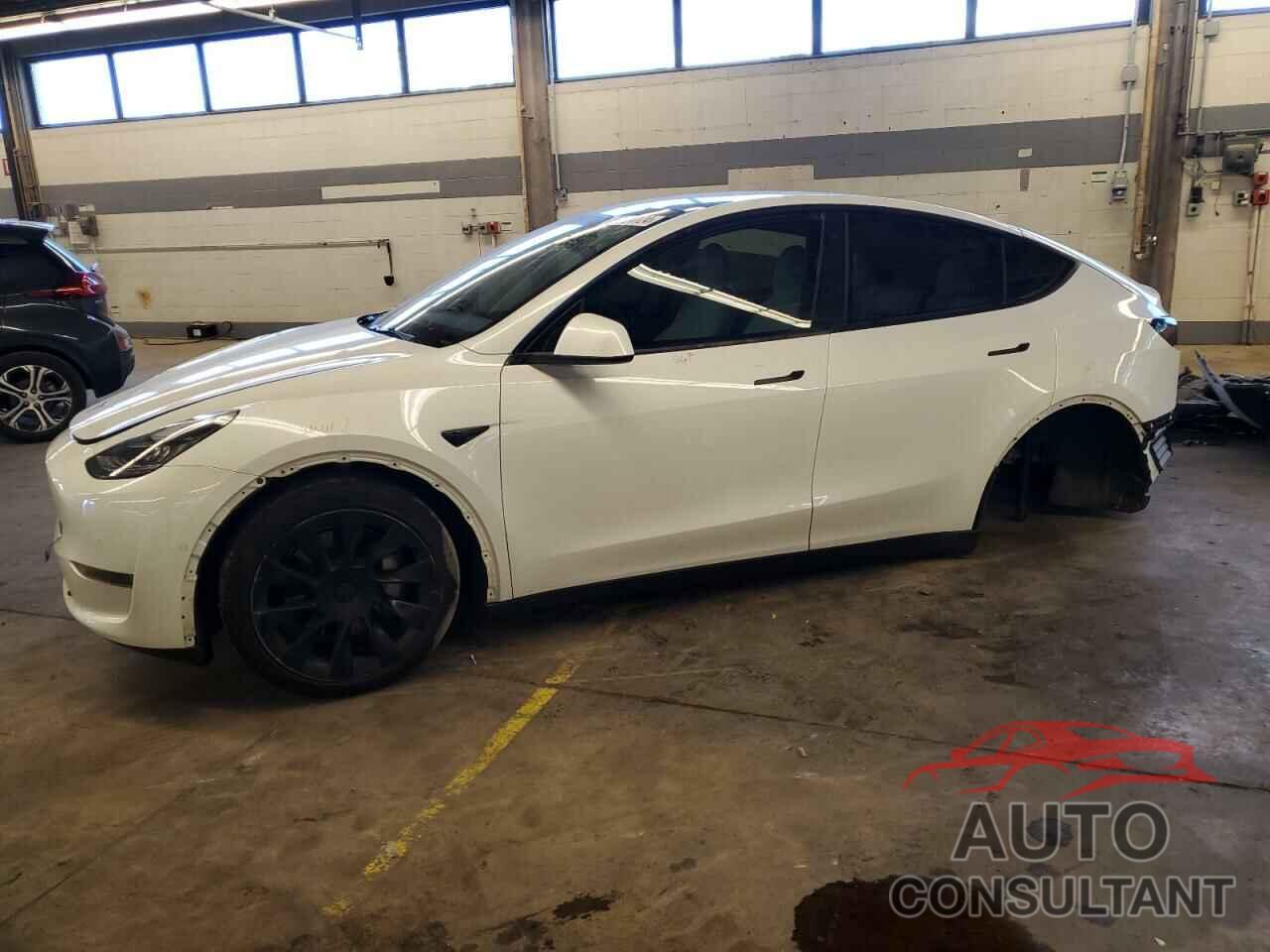 TESLA MODEL Y 2021 - 5YJYGDEE4MF247958