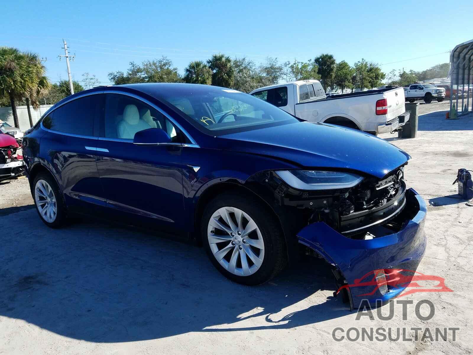 TESLA MODEL X 2020 - 5YJXCAE20LF234358