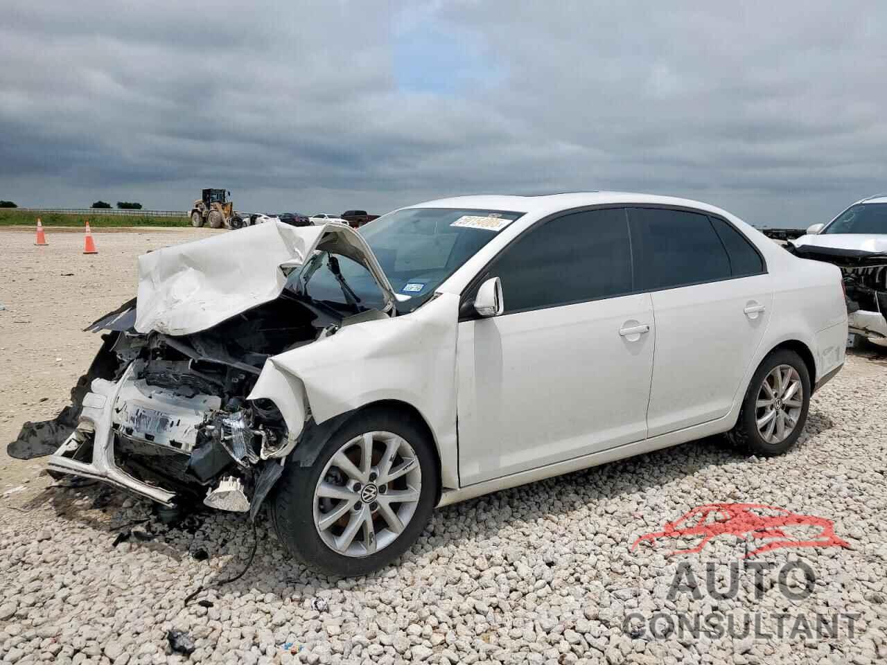 VOLKSWAGEN JETTA 2010 - 3VWRZ7AJ4AM143347