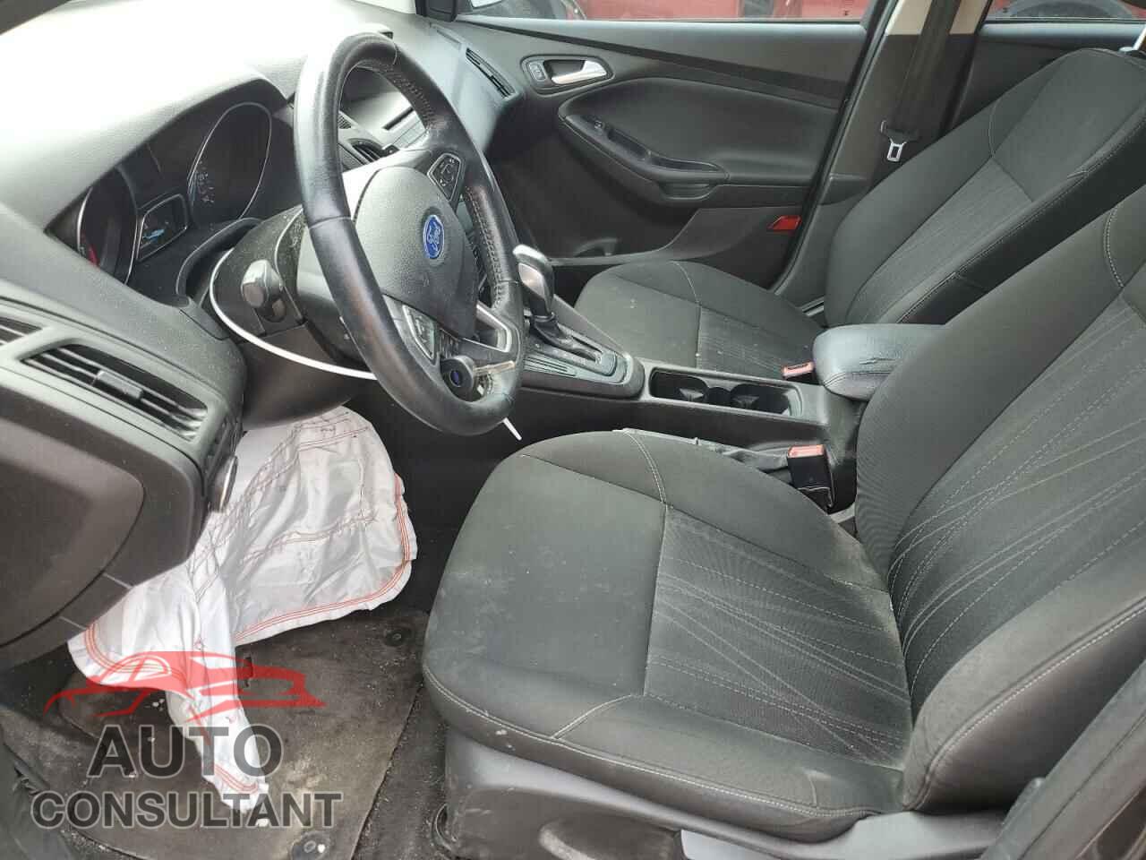 FORD FOCUS 2015 - 1FADP3F24FL357329