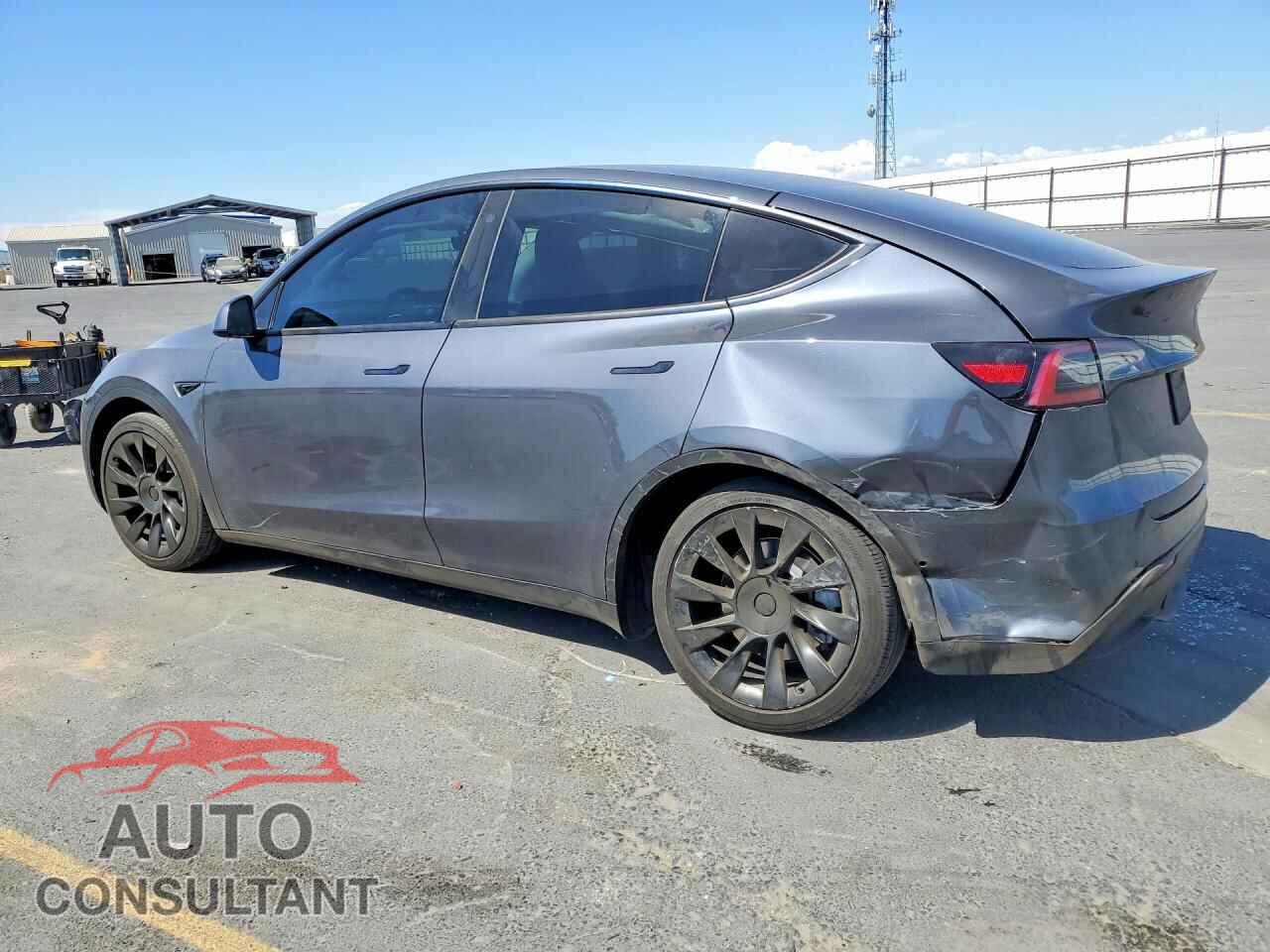 TESLA MODEL Y 2022 - 7SAYGDEE4NF386461
