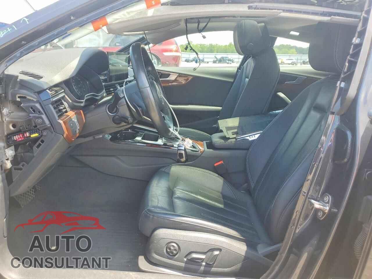 AUDI A5 2022 - WAUABCF52NA028366