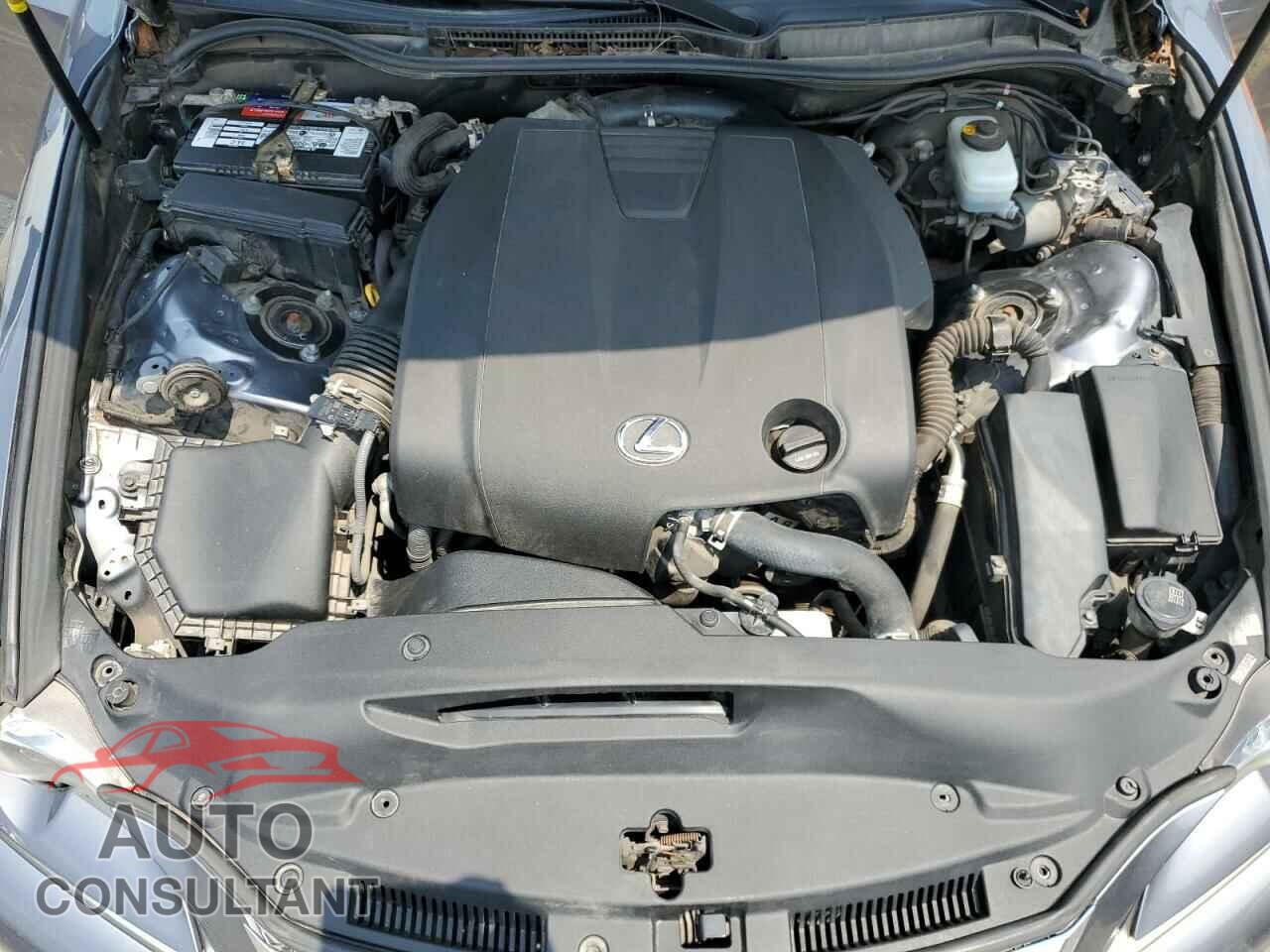 LEXUS IS 2015 - JTHCF1D21F5020586