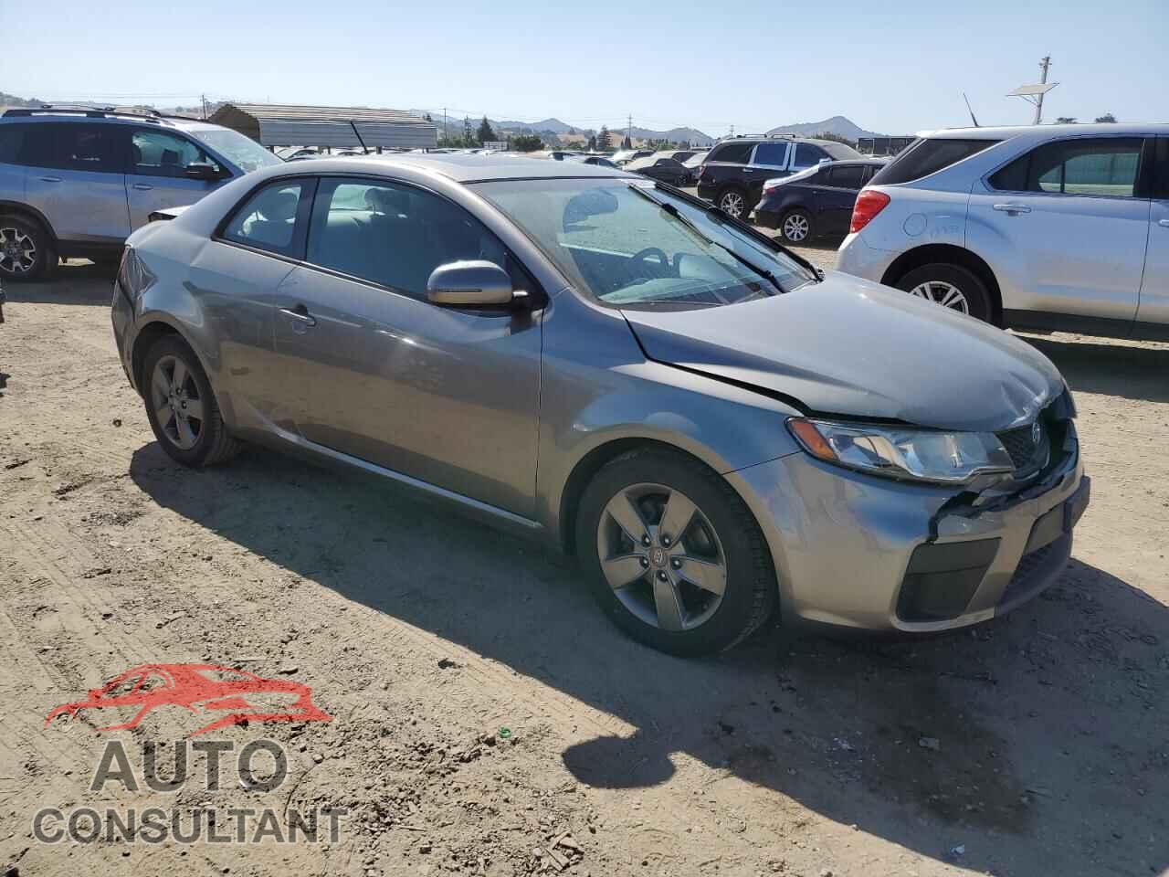 KIA FORTE 2011 - KNAFU6A28B5398742