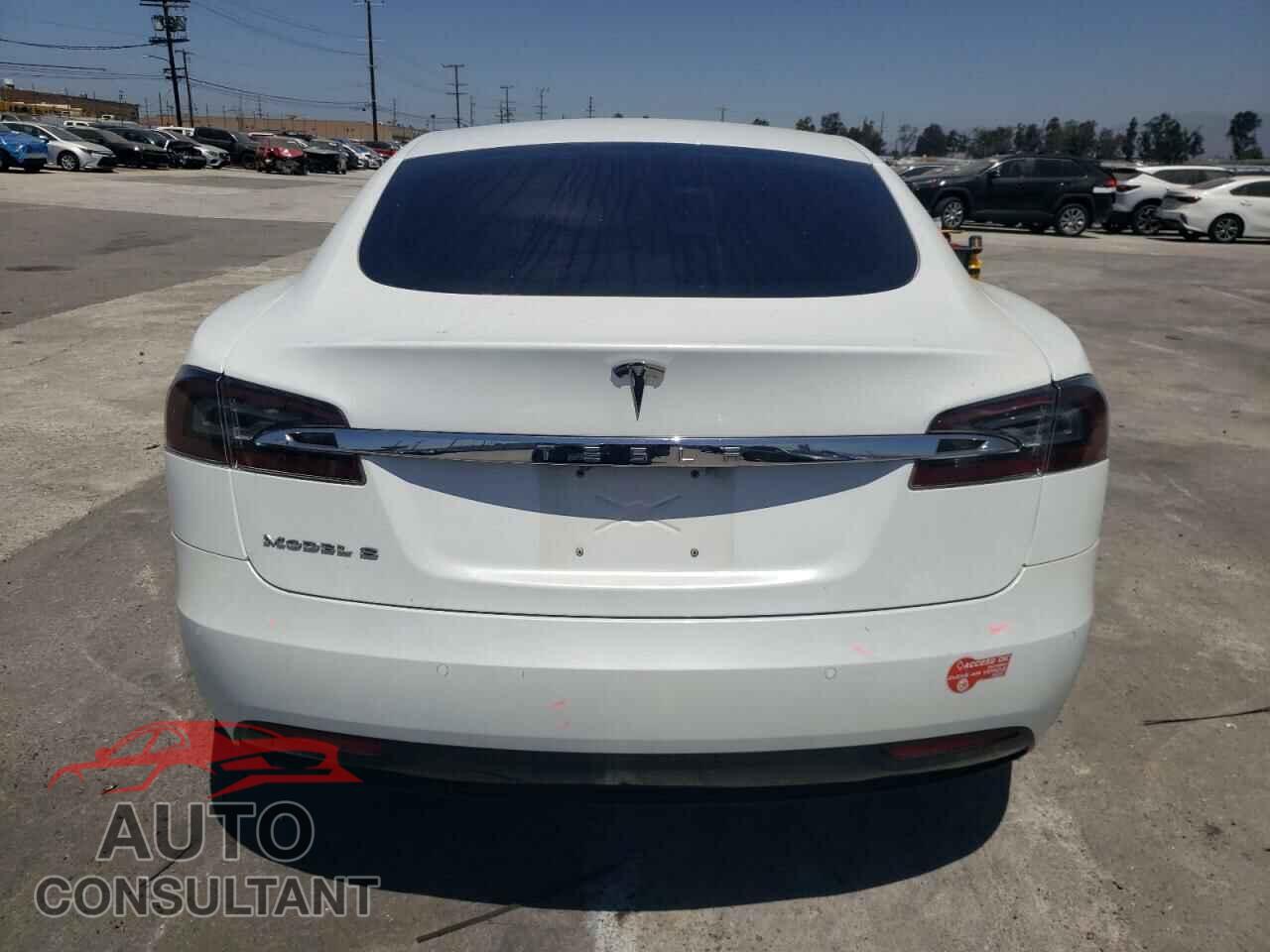TESLA MODEL S 2016 - 5YJSA1E15GF174512