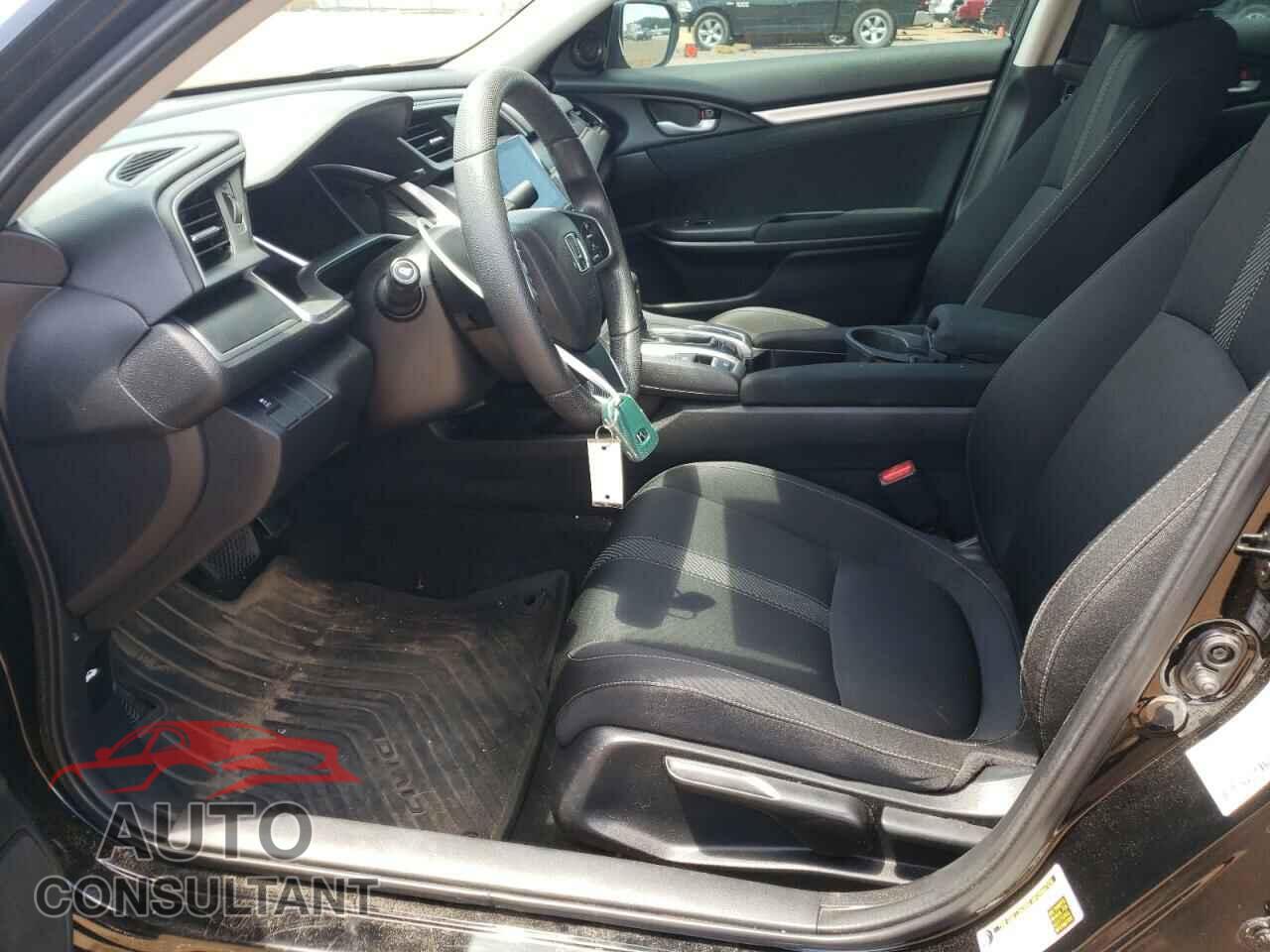 HONDA CIVIC 2018 - 2HGFC2F74JH605946