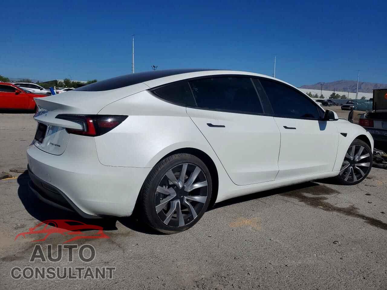 TESLA MODEL 3 2024 - 5YJ3E1EBXRF730432