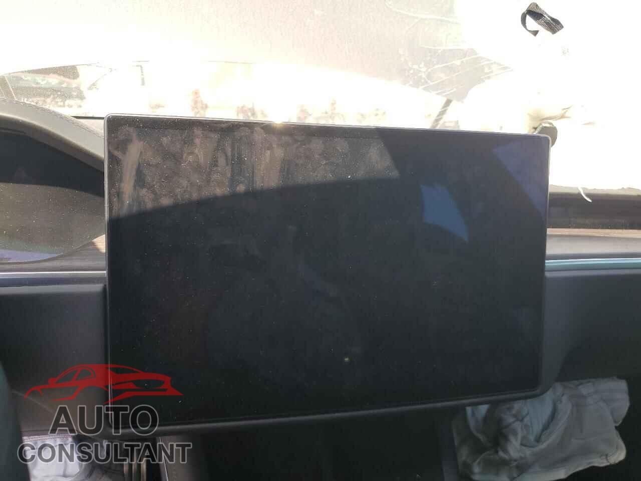 TESLA MODEL S 2022 - 5YJSA1E52NF458972
