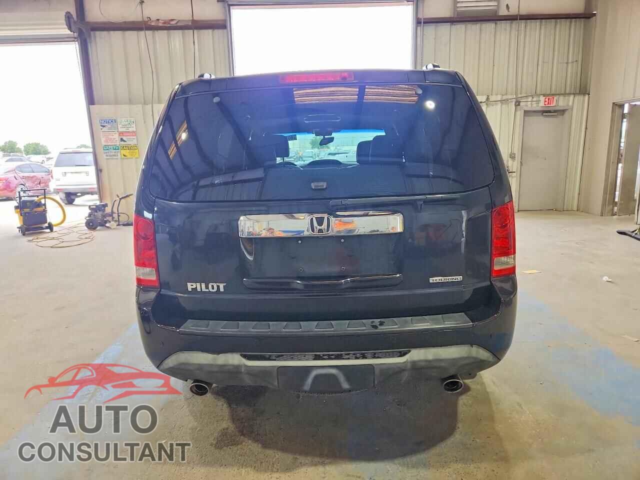 HONDA PILOT 2015 - 5FNYF3H96FB012332