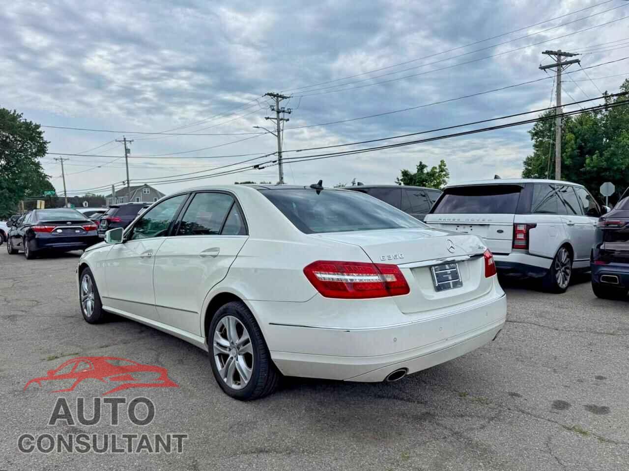 MERCEDES-BENZ E-CLASS 2011 - WDDHF8HB7BA349889