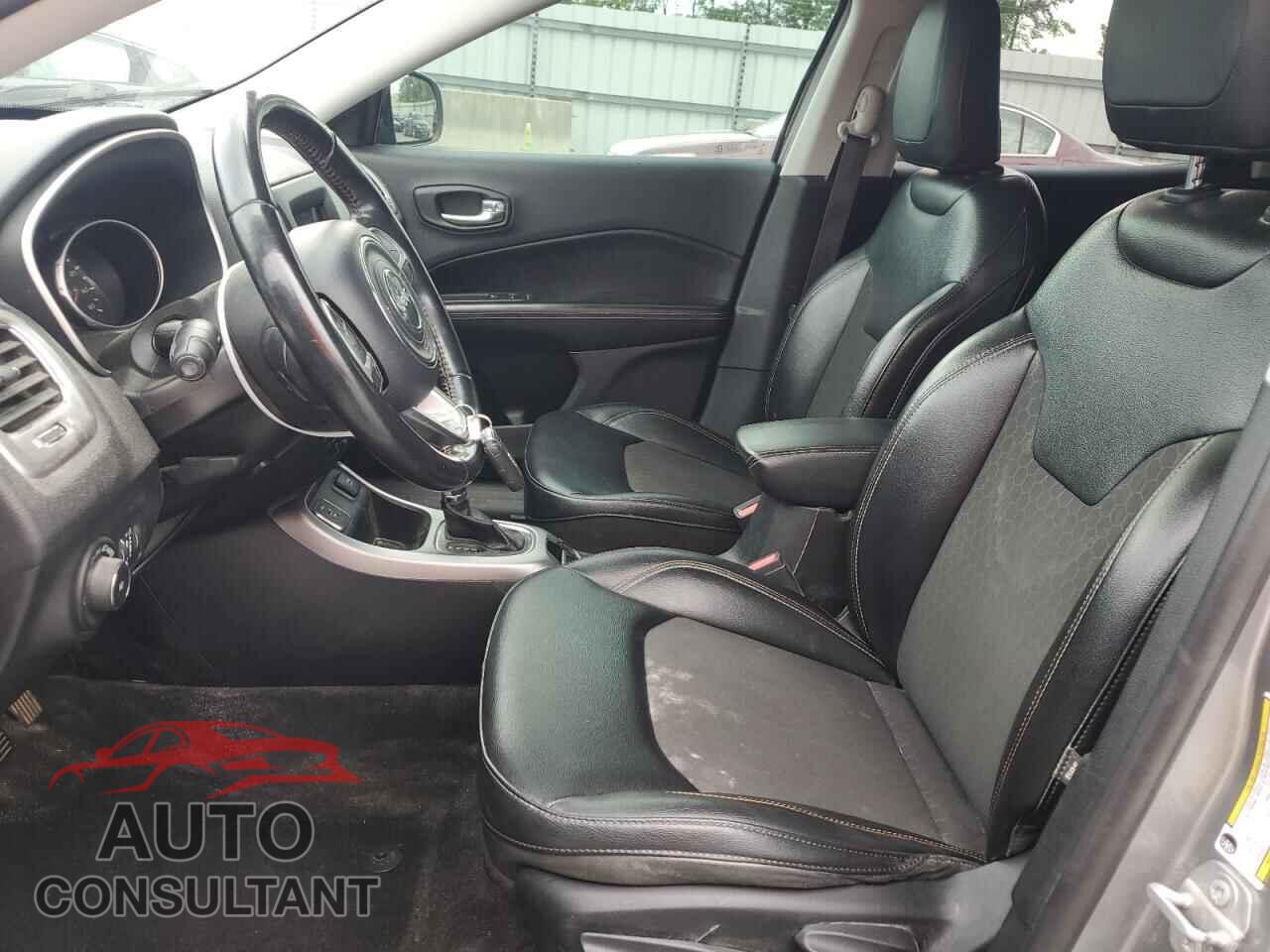 JEEP COMPASS 2019 - 3C4NJCBBXKT851084