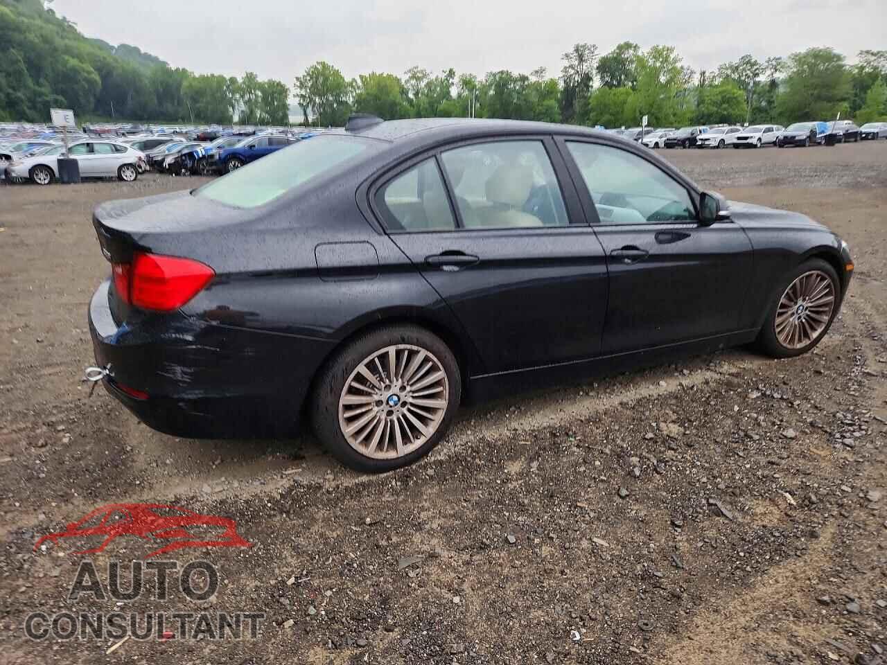 BMW 3 SERIES 2012 - WBA3A5C56CF258942