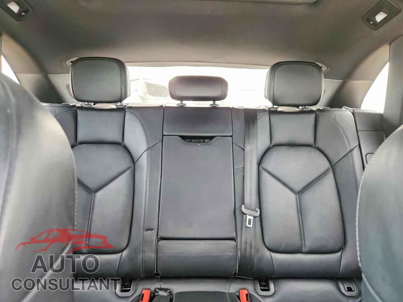 PORSCHE MACAN 2015 - WP1AB2A59FLB50828