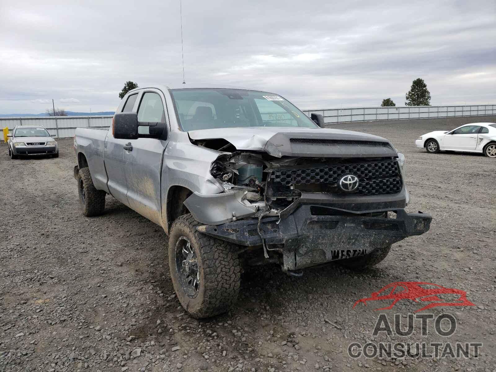 TOYOTA TUNDRA 2021 - 5TFCY5F18MX027771