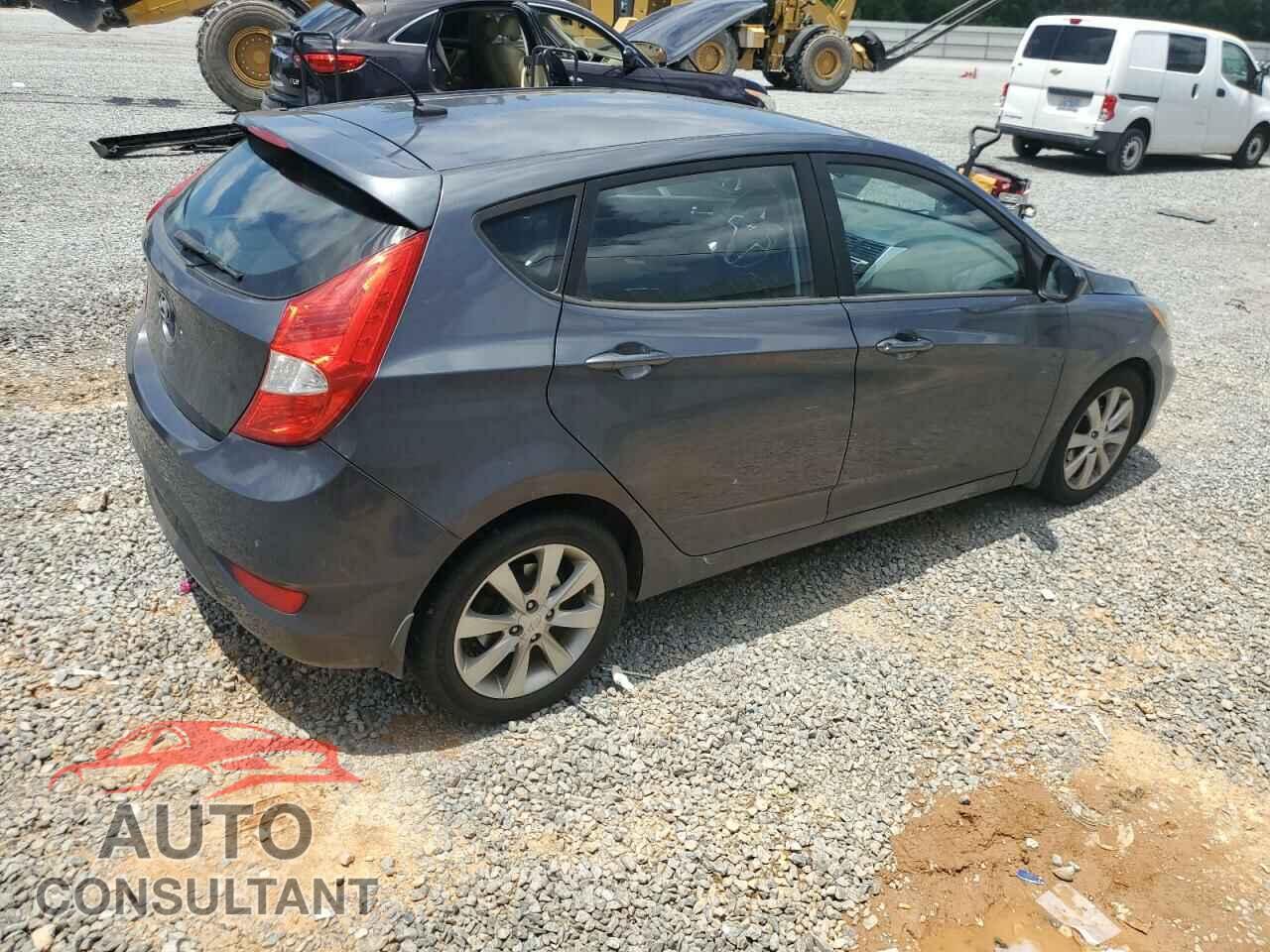 HYUNDAI ACCENT 2012 - KMHCU5AE2CU032174