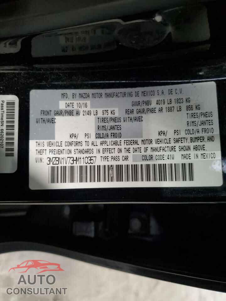 MAZDA 3 2017 - 3MZBN1V73HM110357