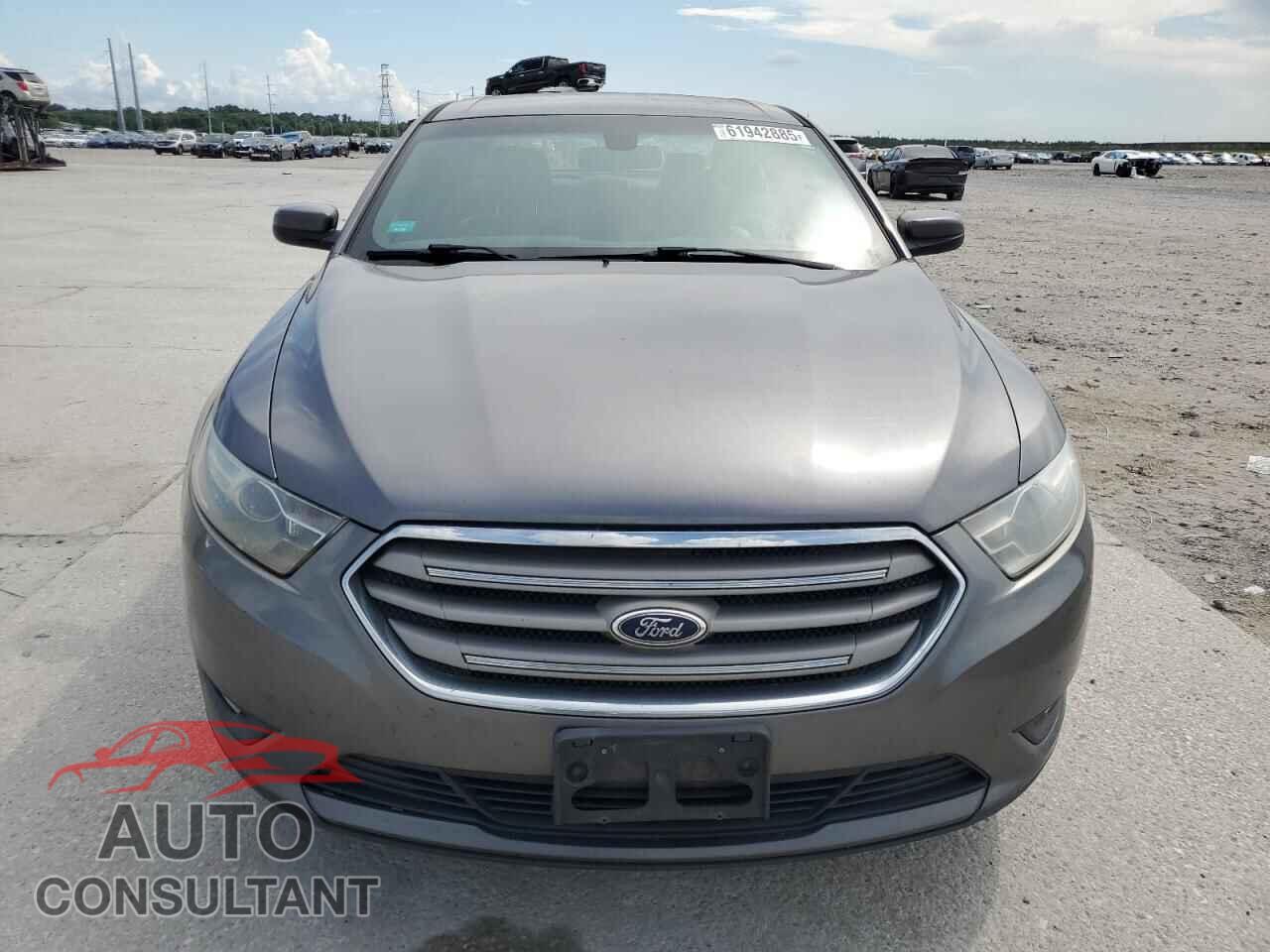 FORD TAURUS 2013 - 1FAHP2E89DG170482