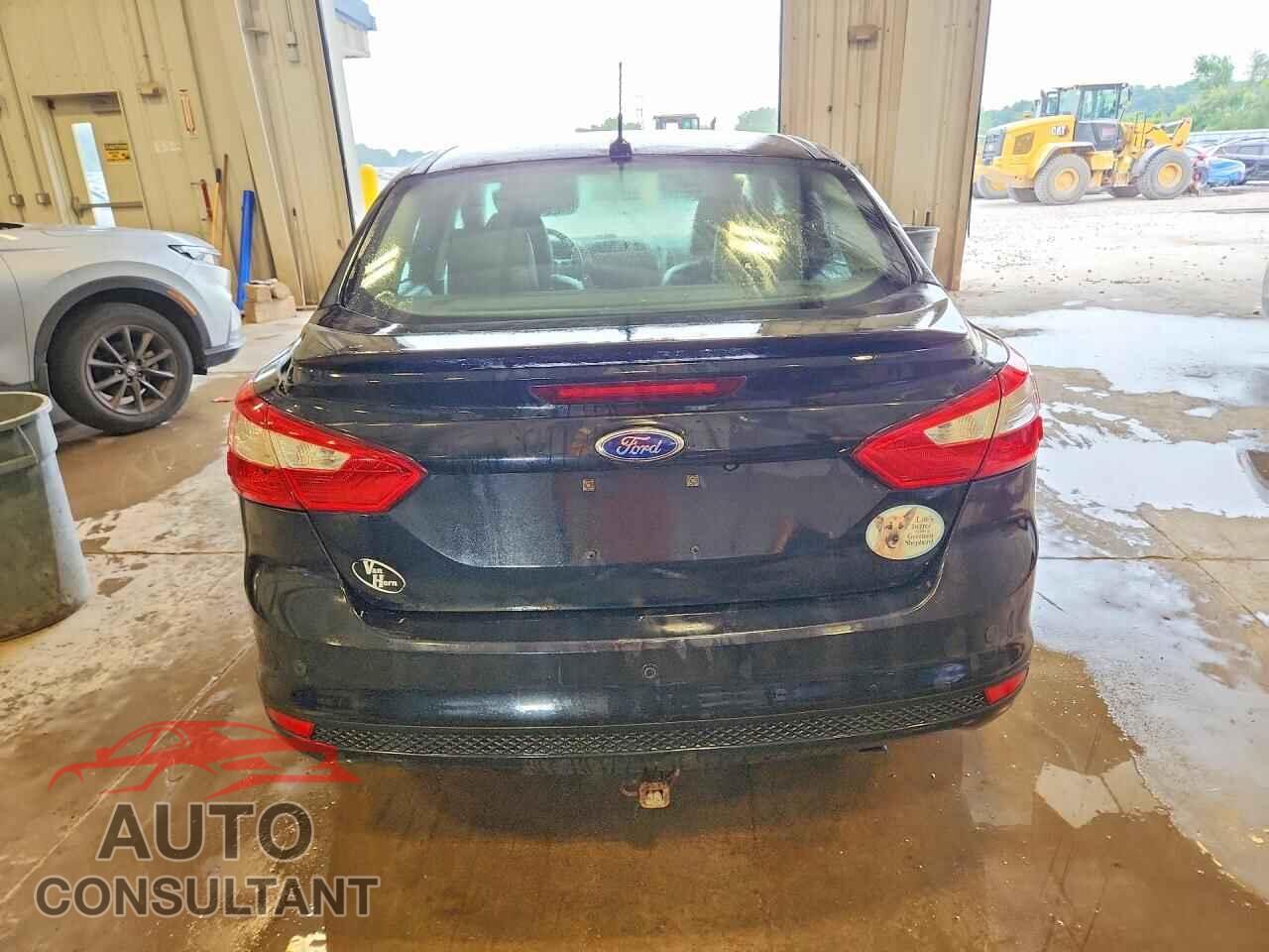 FORD FOCUS 2014 - 1FADP3J27EL230046