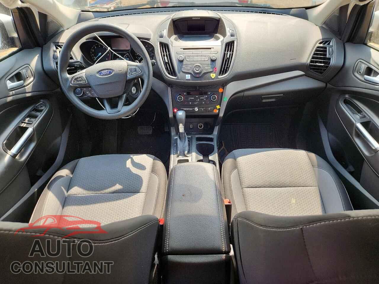 FORD ESCAPE 2017 - 1FMCU9GD7HUC20699