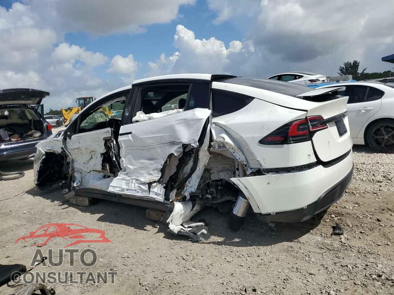 TESLA MODEL X 2024 - 7SAXCDE51RF437413