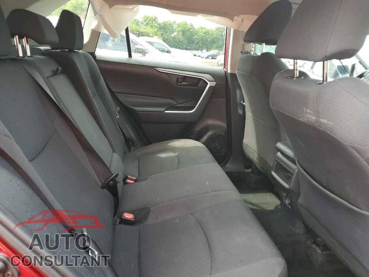 TOYOTA RAV4 2019 - 2T3F1RFV6KW022047