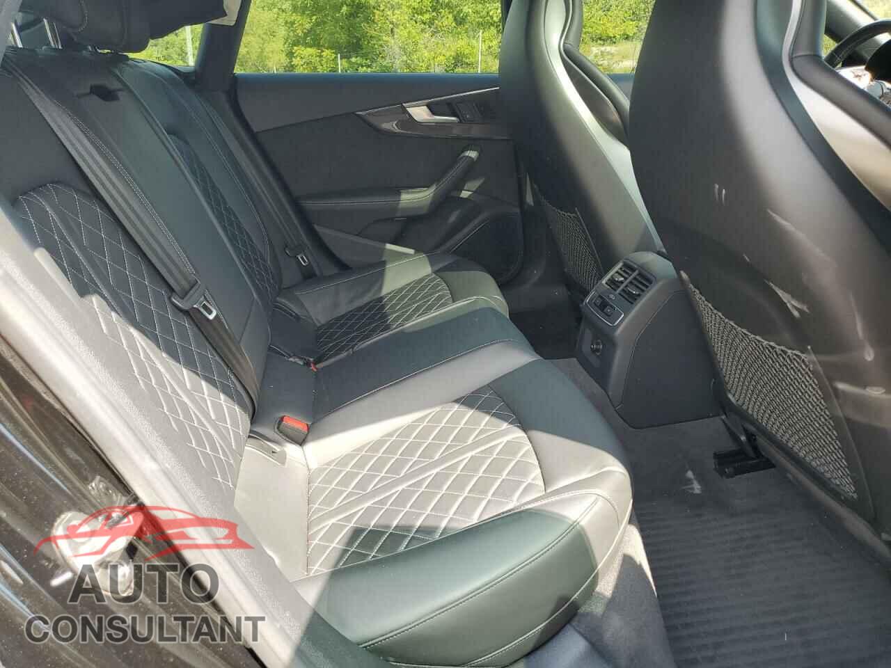 AUDI S5/RS5 2018 - WAUC4CF58JA127402