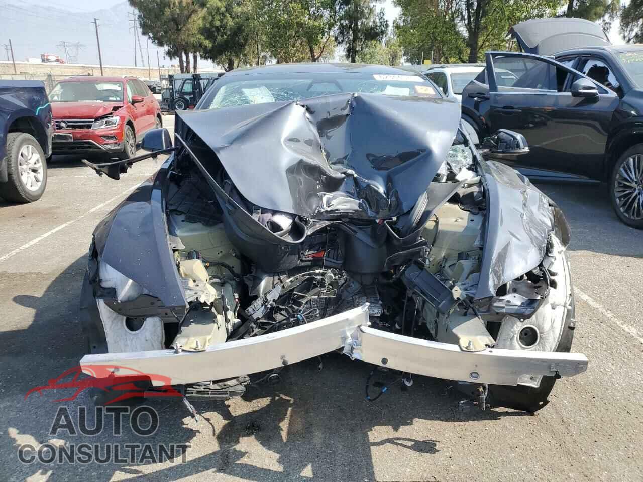 TESLA MODEL 3 2024 - 5YJ3E1EA7RF728225