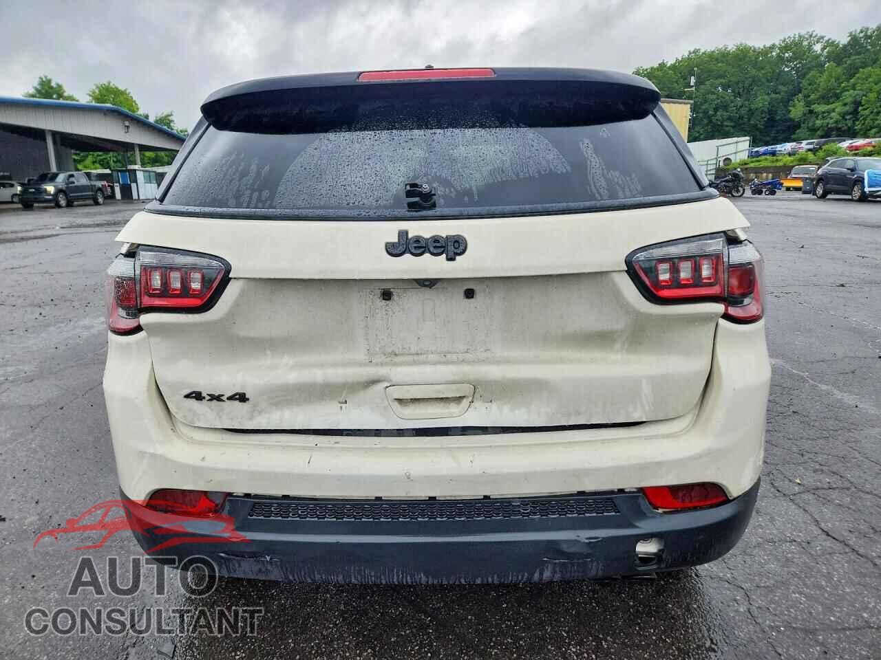 JEEP COMPASS 2018 - 3C4NJDBB6JT402022