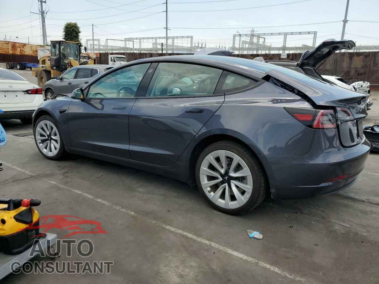 TESLA MODEL 3 2023 - 5YJ3E1EA5PF455394