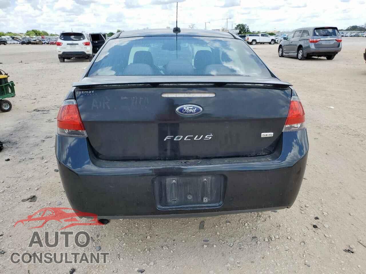 FORD FOCUS 2011 - 1FAHP3GN0BW135499