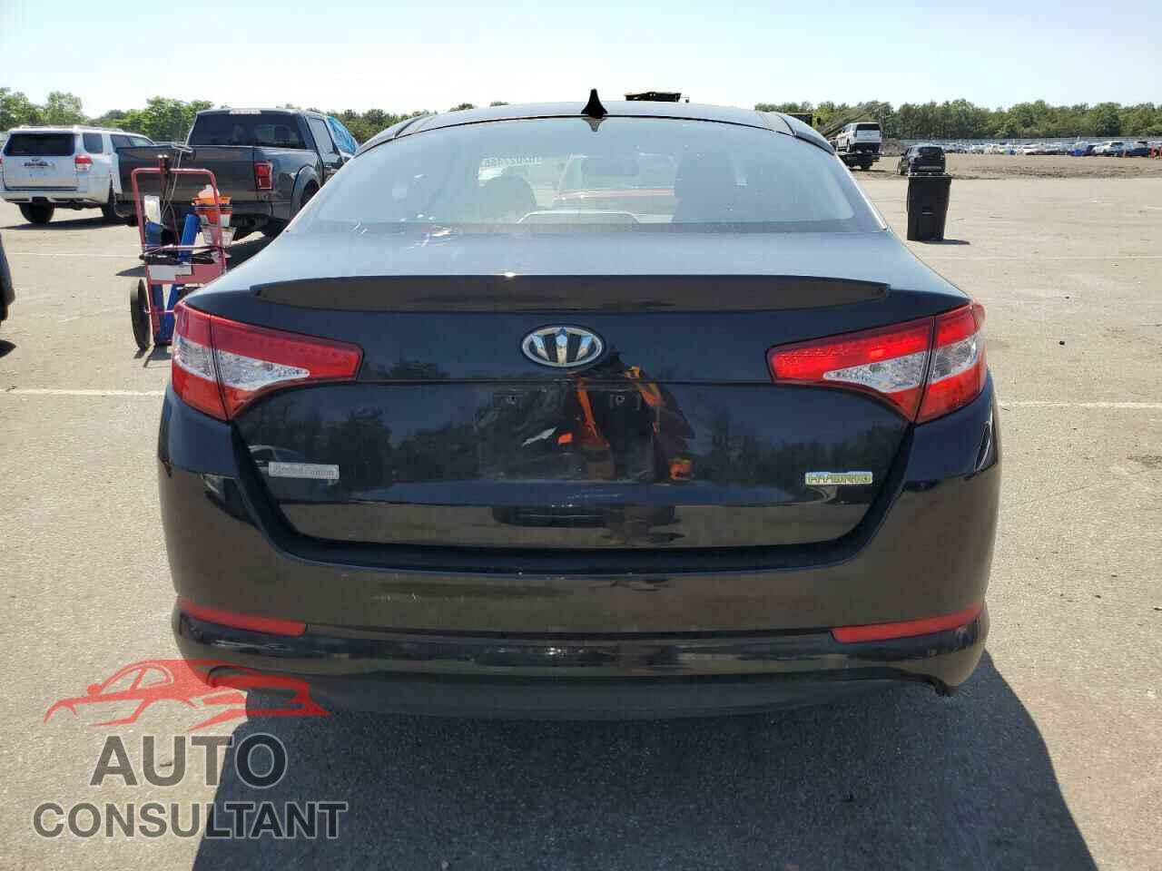 KIA OPTIMA 2011 - KNAGM4AD1B5001334