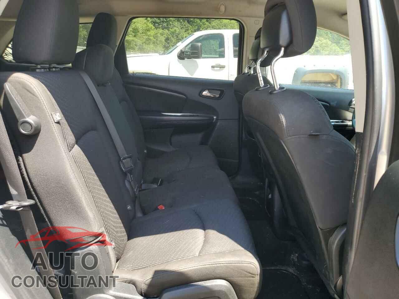 DODGE JOURNEY 2017 - 3C4PDCBG3HT576484