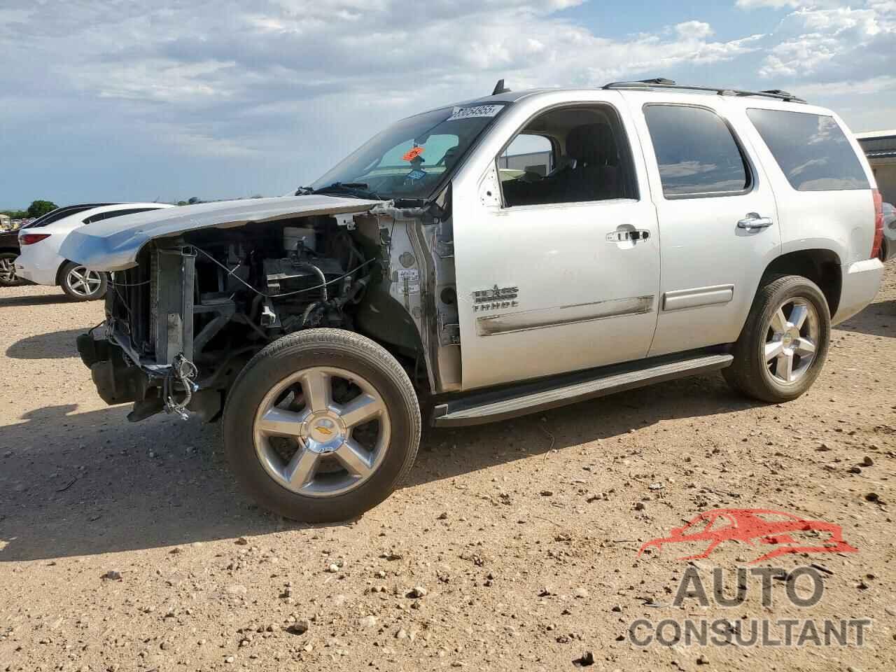 CHEVROLET TAHOE 2011 - 1GNSCAE02BR169442