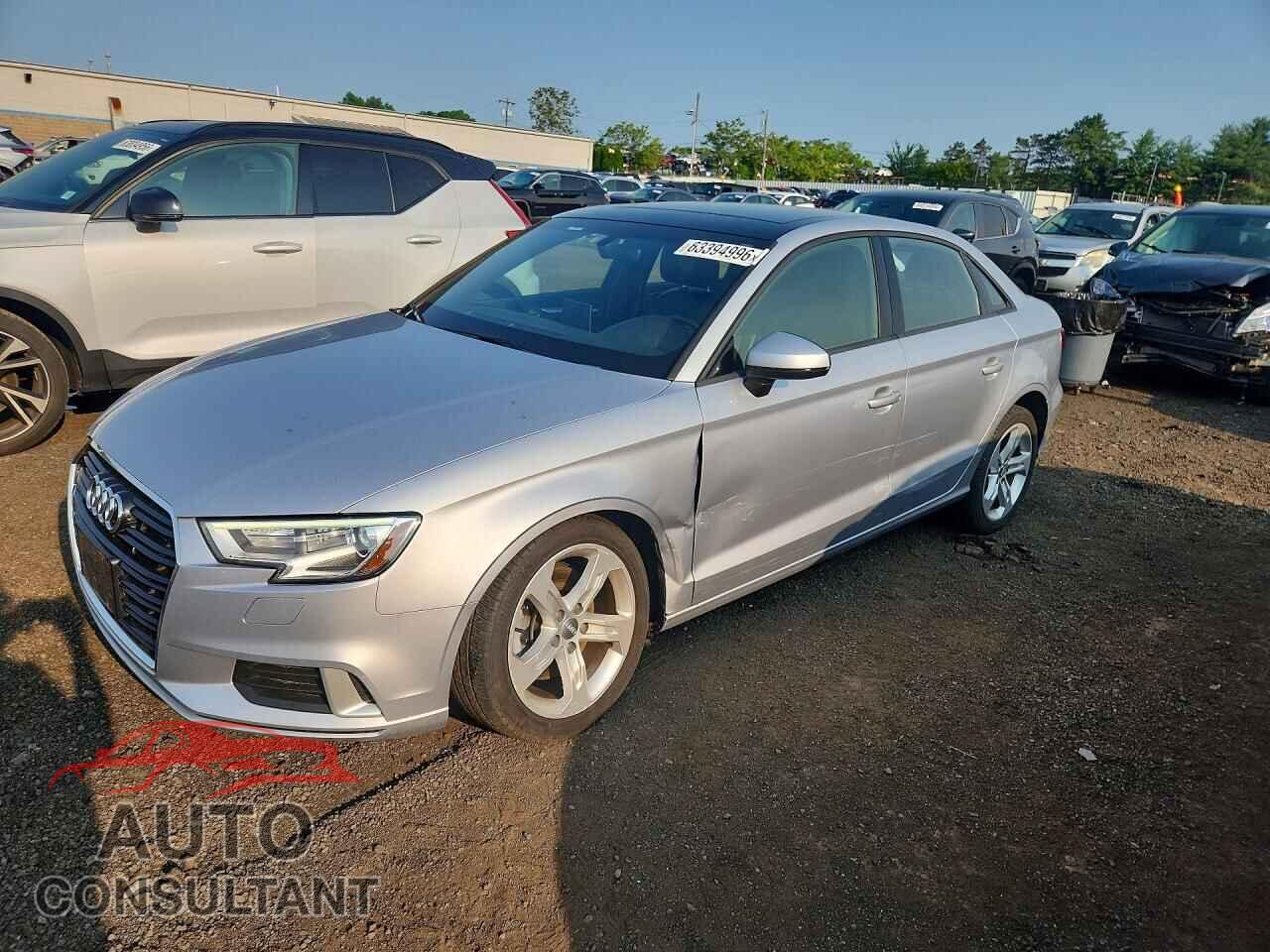 AUDI A3 2017 - WAUB8GFF2H1074271